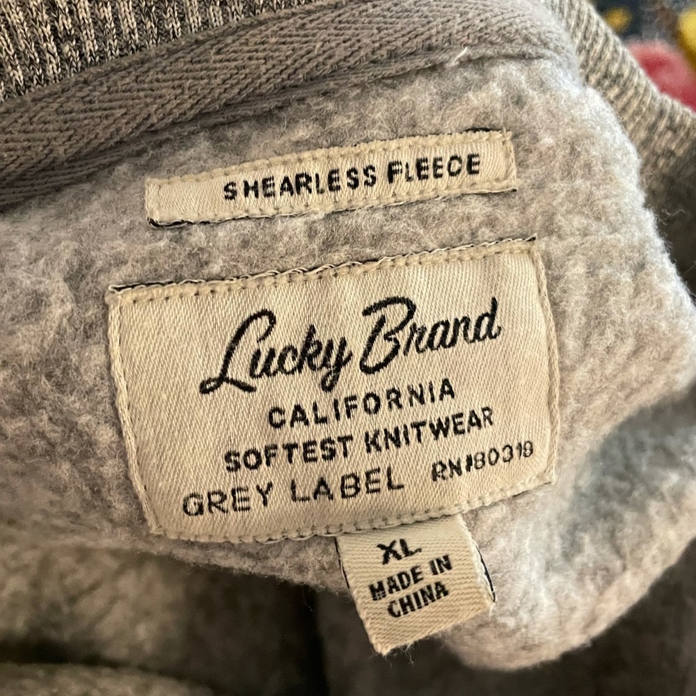 Sweatshirt - Picture 5 of 5